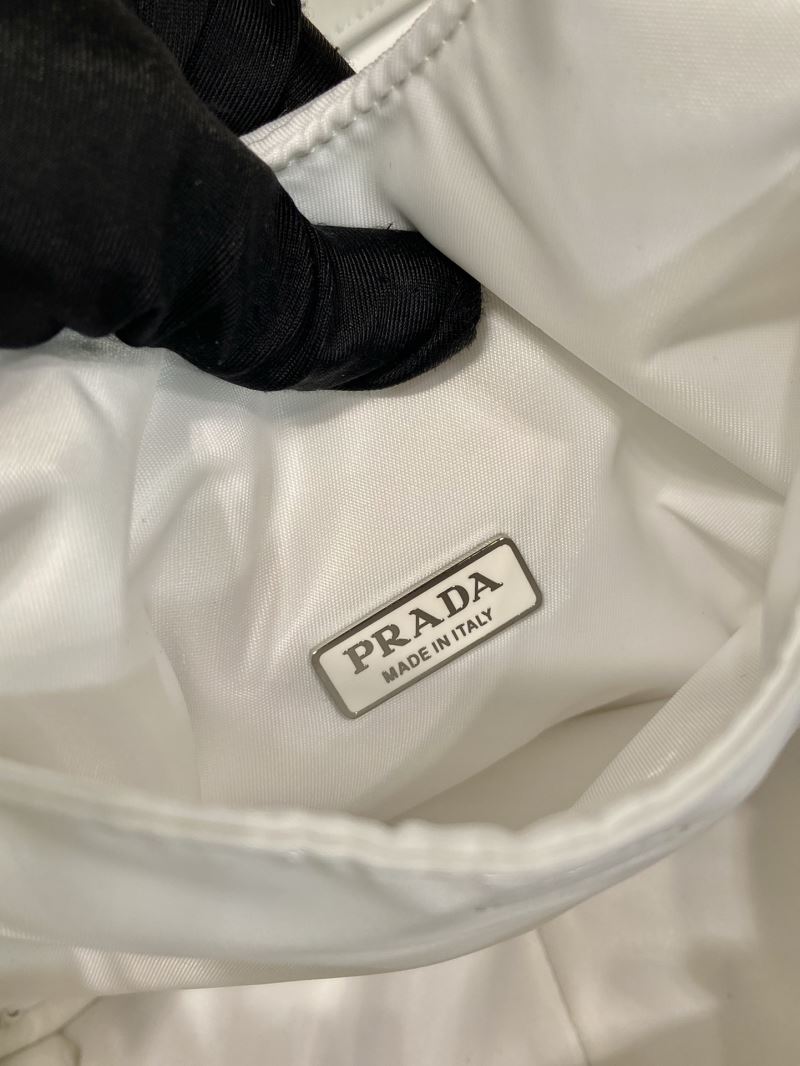 Pra*a tote bags
